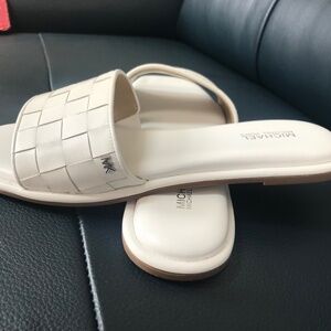 Michael Kors white leather sandles